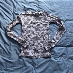 Athleta momentum floral long sleeve top